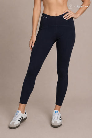 SlowFlow Straight Leggings (Carbon Black)