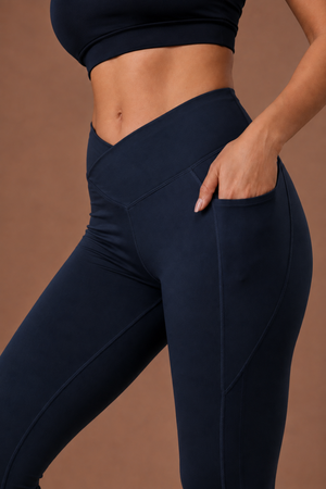 Carbon Crossband Legging (Midnight Navy)